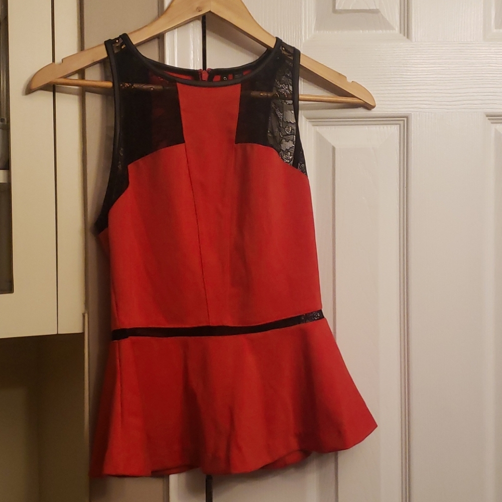 Guess Top